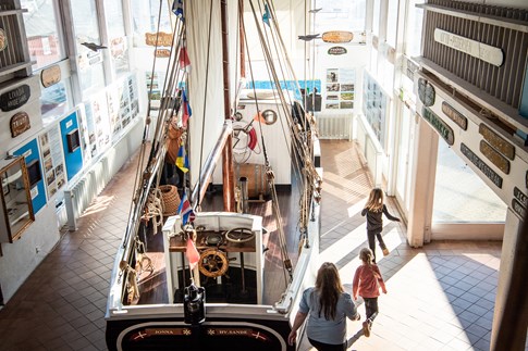 Fiskeriets Hus_auf Reifen