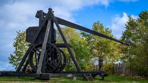 Steinschleuder im Mittelalterzentrum