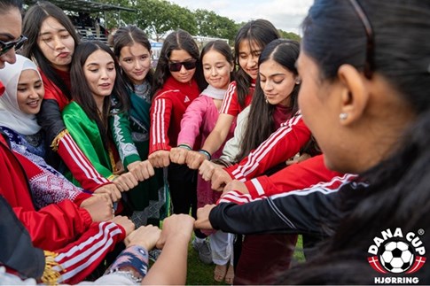 Internationale Spieler*innen beim Dana Cup