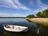 Fischerboot auf einem See in Dänemark