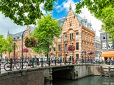 Typisches Stadtbild von Amsterdam