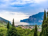 Blick auf Riva del Garda und den Gardasee