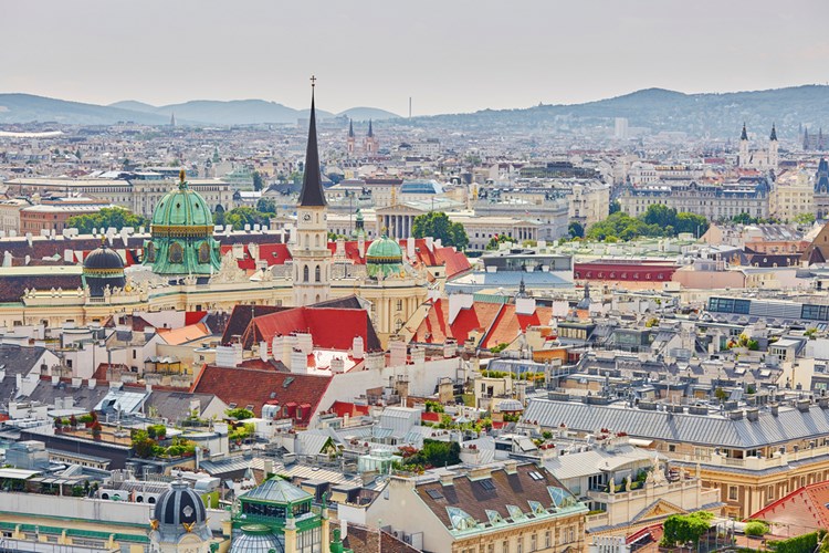 Wiens Häuser und Kirchen von oben