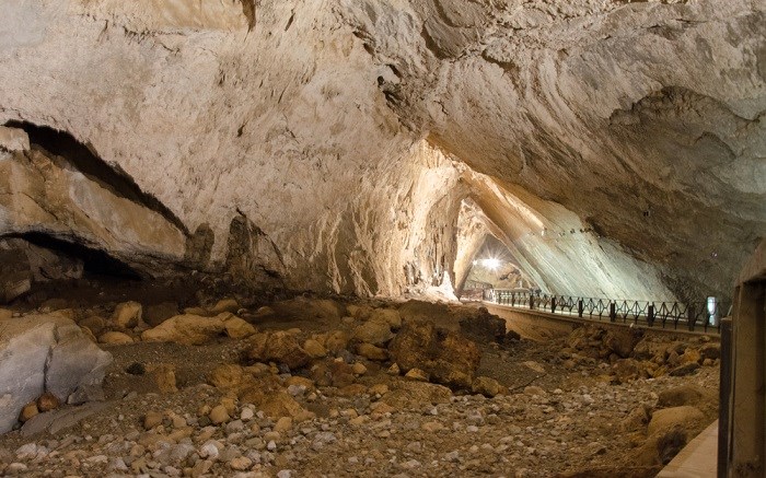 Grotte von San Giovanni
