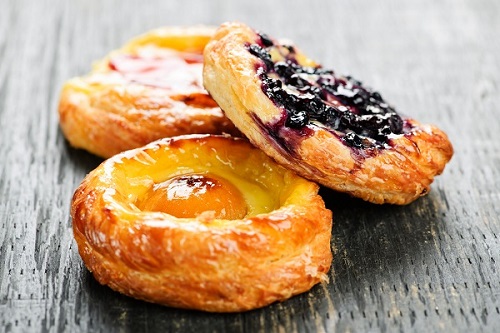 Dänisches Gebäck mit Früchten