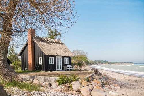 Romantisches Reetdachhaus direkt an der Ostsee