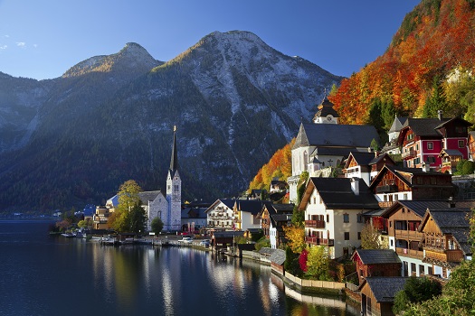 Hallstatt im Herbst, Österreich