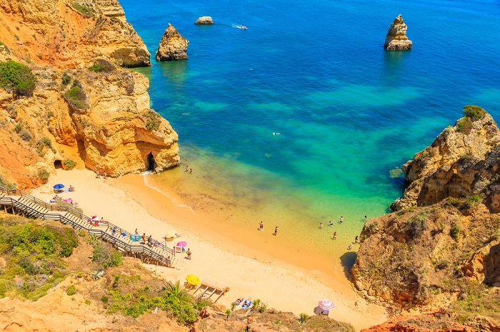 Blick auf Camilo-Strand, Algarve