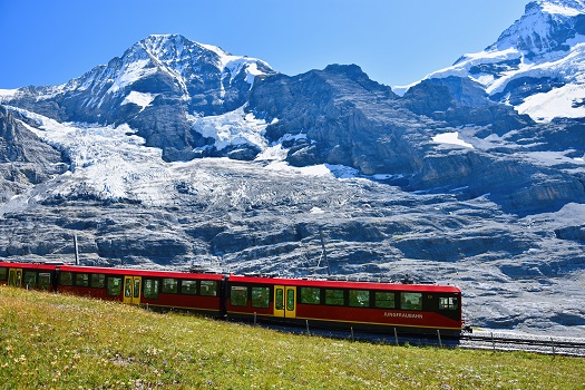 Jungfraubahn vom Jungfraujoch (Top of Europe) nach Kleine Scheidegg, Berner Oberland, Schweiz