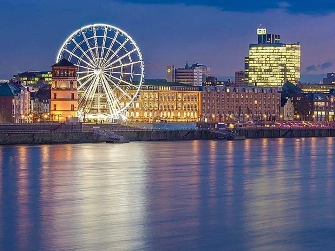Düsseldorf_530-840473