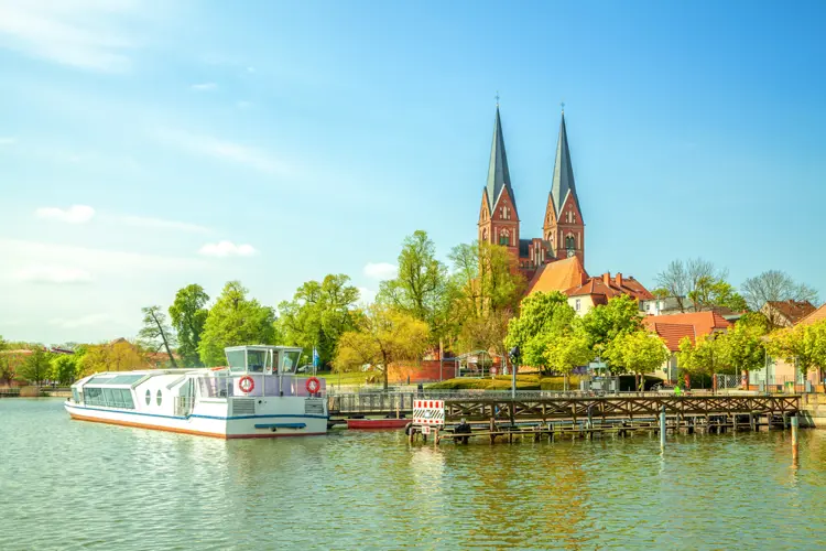 Ostprignitz-Ruppin_Depositphotos_574005426_S