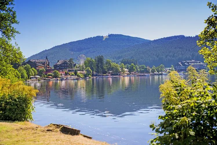 Schwarzwald_Depositphotos_29340557_S