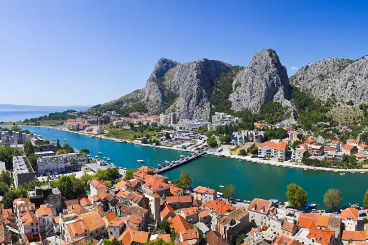 Stadt Omis in Kroatien