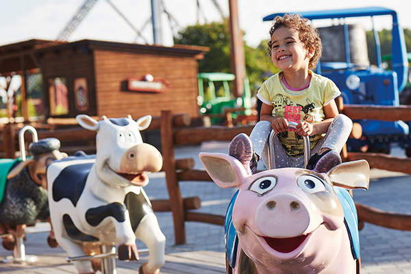 Das große Bauernhofland "Bondegårdsland" im Freizeitpark Djurs Sommerland