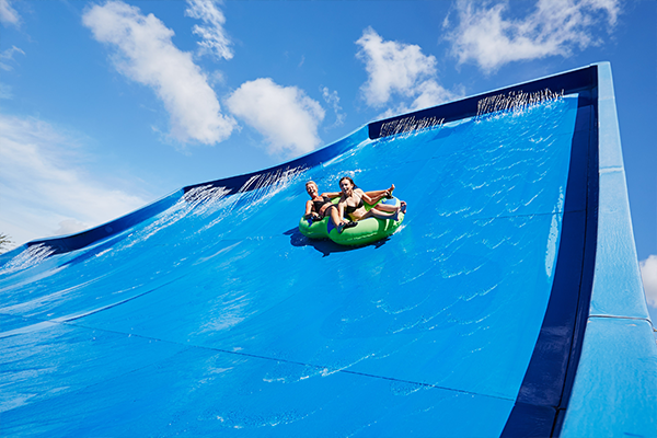 Wasserrutschbahn im Freizeitpark Djurs Sommerland