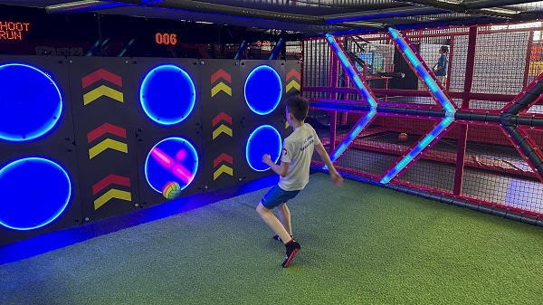Der EasyJump Trampolinpark in Schwerin, Soccer Cage