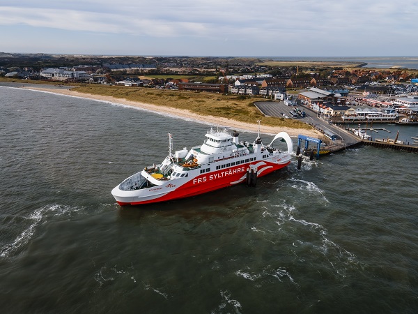 Die FRS Syltfähre im Hafen von List auf Sylt